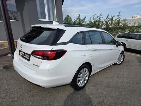 Opel Astra — poza 2