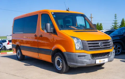 Volkswagen Crafter 2.0TDI 8+1 Locuri