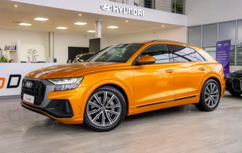 Audi Q8 55TFSI-e — poza 3