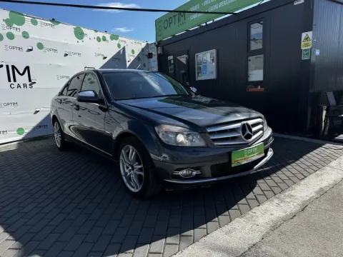 Mercedes-Benz Clasa C 2.2 Diesel, 170 CP