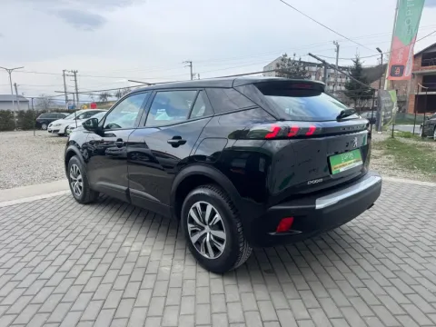 Peugeot 2008 Active Pack 1.2 benzină 100 CP — poza 2