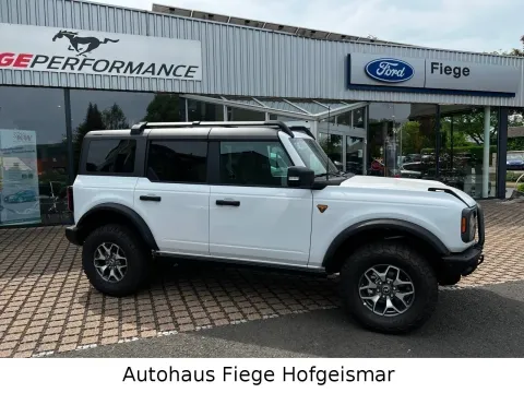 Ford Bronco — poza 3