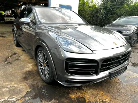 Porsche Cayenne — poza 3