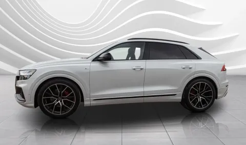 Audi Q8 — poza 2