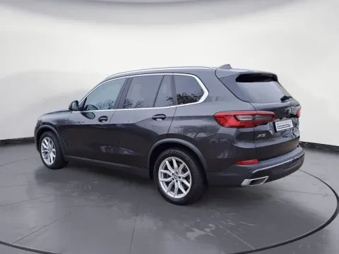 BMW X5 — poza 3