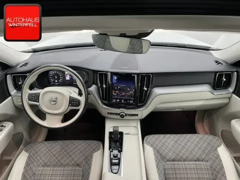 Volvo Xc60 — poza 3