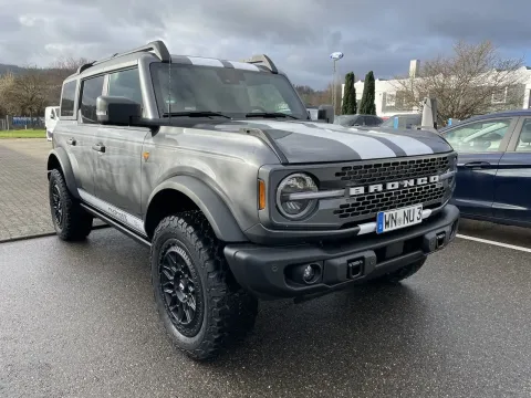 Ford Bronco — poza 2