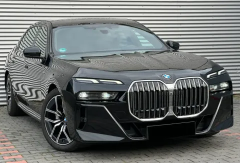 BMW 740 — poza 3