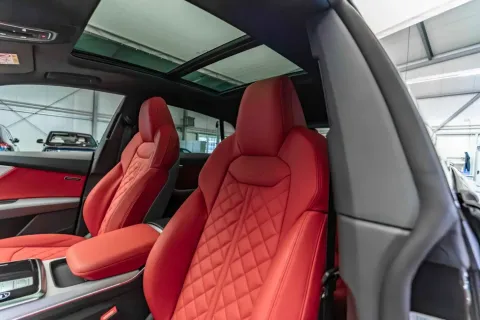 Audi Q8 — poza 2