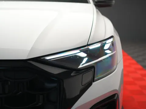 Audi Q8 — poza 3