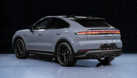 Porsche Cayenne — poza 2