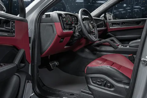 Porsche Cayenne — poza 3