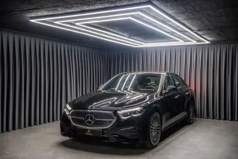 Mercedes-Benz E 200