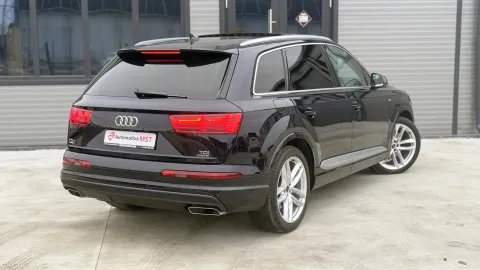 Audi Q7 — poza 3