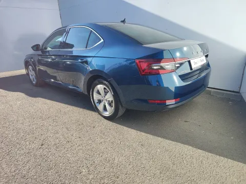 Skoda Superb — poza 3