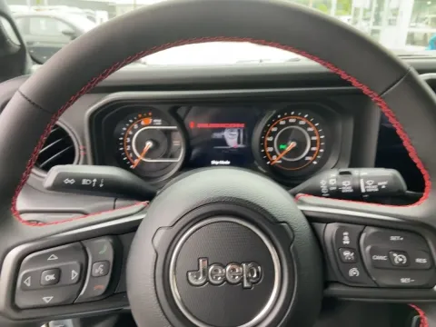 Jeep Wrangler — poza 2