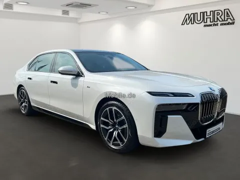 BMW 740 — poza 3