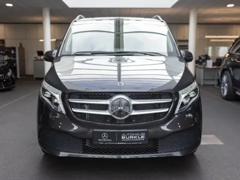 Mercedes-Benz V 220 — poza 2