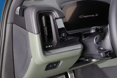 Porsche Cayenne — poza 2