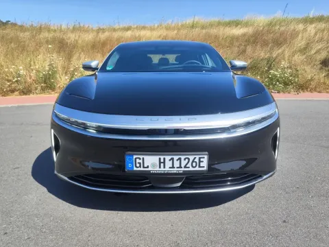 Lucid Air — poza 3