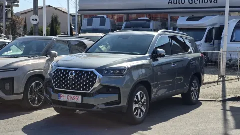 Ssangyong Rexton — poza 2