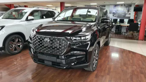 Ssangyong Rexton — poza 2