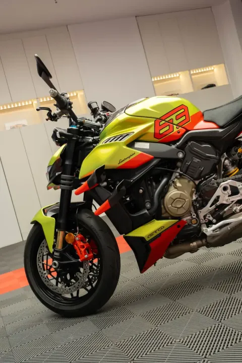 Ducati Streetfighter V4 — poza 2