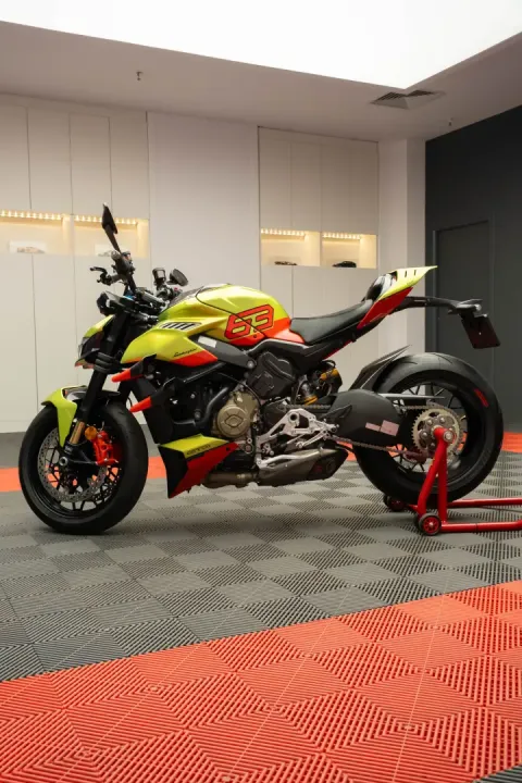 Ducati Streetfighter V4