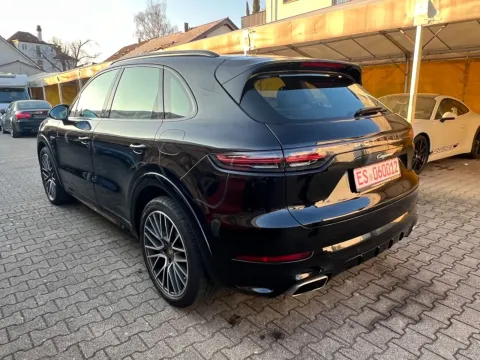 Porsche Cayenne — poza 3