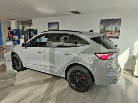 Ford Kuga — poza 2