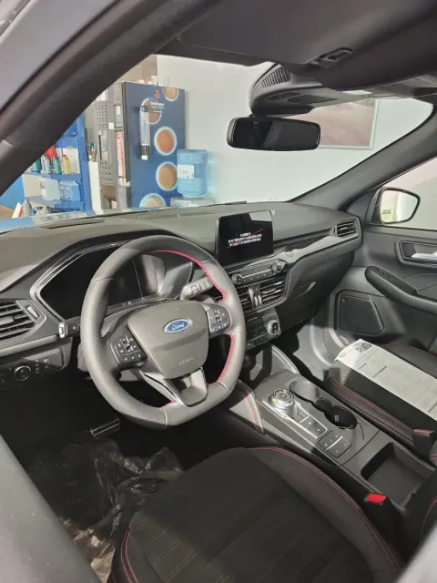 Ford Kuga — poza 3
