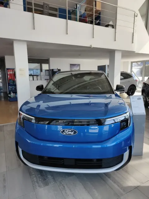 Ford Explorer — poza 3