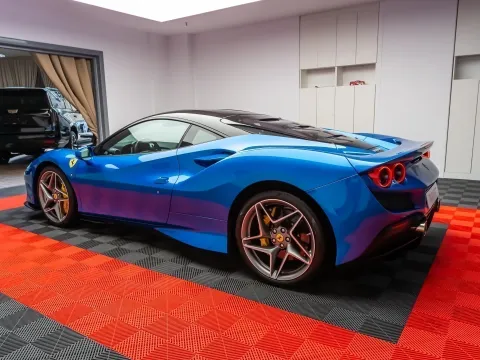 Ferrari F8 — poza 2