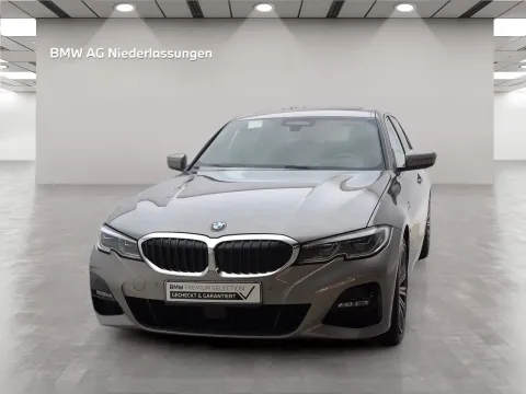 BMW 330 — poza 2