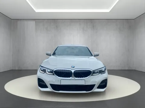 BMW 330 — poza 2