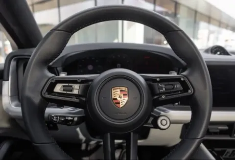 Porsche Cayenne — poza 3