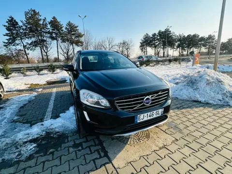 Volvo Xc60 — poza 2