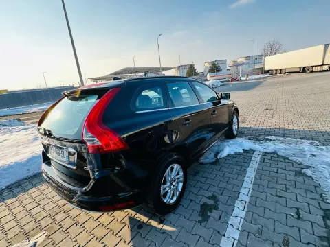 Volvo Xc60 — poza 3