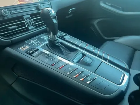 Porsche Macan — poza 3