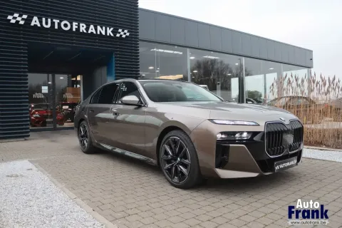 BMW 740 — poza 2