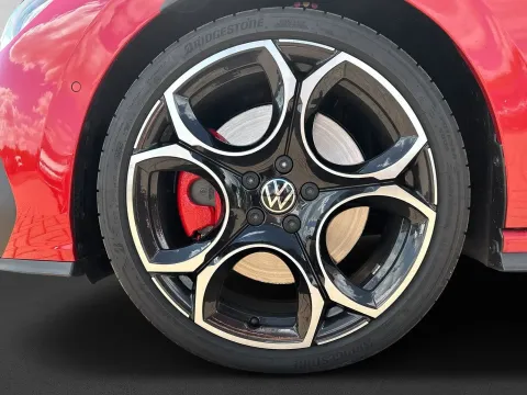Volkswagen Golf — poza 3