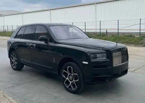 Rolls-Royce Cullinan — poza 3