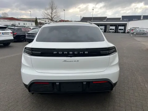 Porsche Macan — poza 3