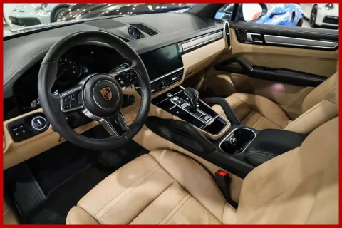 Porsche Cayenne — poza 2