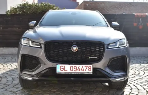 Jaguar F-Pace — poza 2