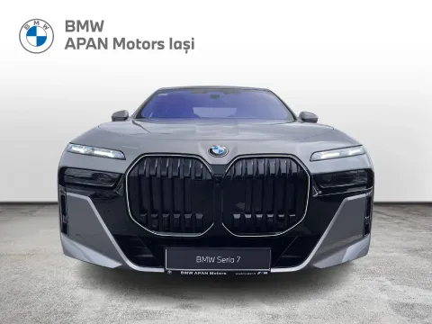 BMW 740 — poza 2