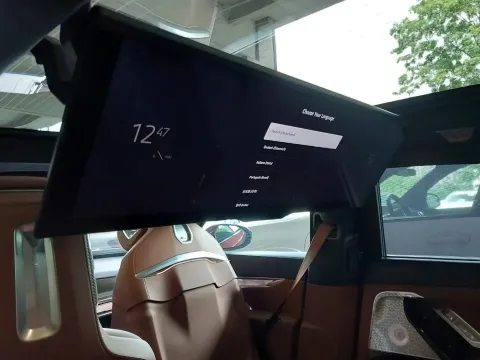 BMW 750