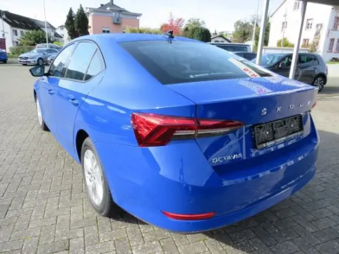 Skoda Octavia — poza 2