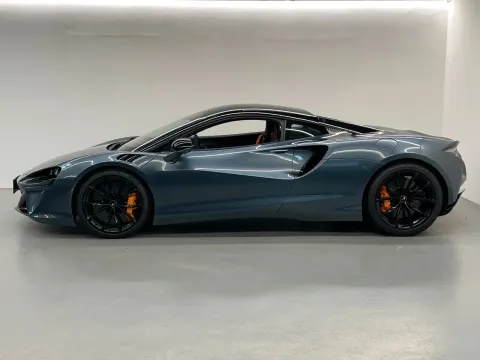 McLaren Artura — poza 3
