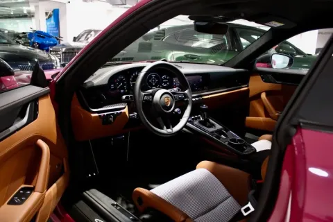 Porsche 992 — poza 3